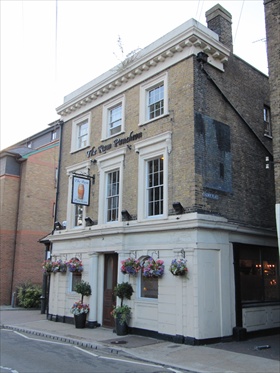 Picture 1. The Rum Puncheon, Gravesend, Kent