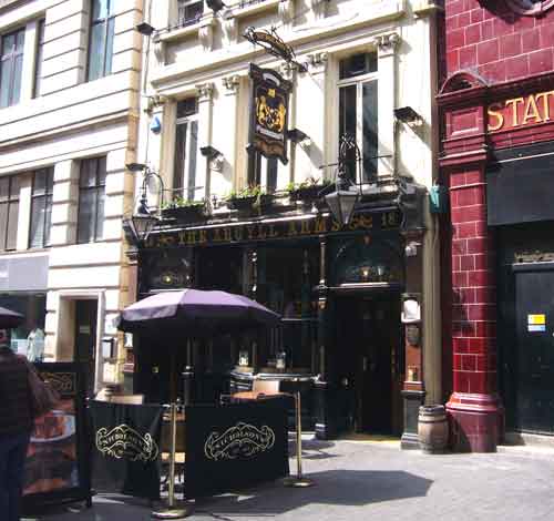Picture 1. The Argyll Arms, Soho, Central London